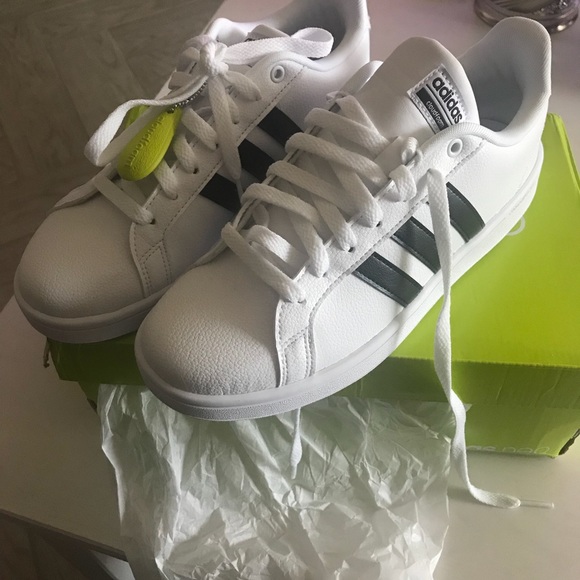 adidas cloudfoam tag